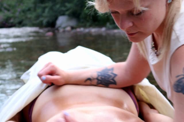Lettino wellness in ambiente caldo